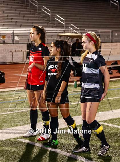 Thumbnail 3 in San Ramon Valley vs. Monte Vista (CIF NCS D1 Semifinals) photogallery.