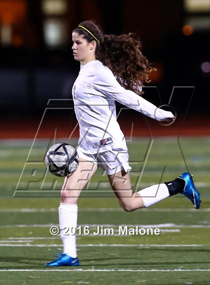 Thumbnail 3 in San Ramon Valley vs. Monte Vista (CIF NCS D1 Semifinals) photogallery.