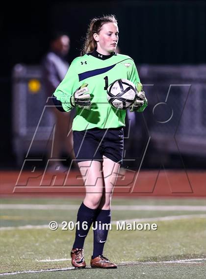 Thumbnail 1 in San Ramon Valley vs. Monte Vista (CIF NCS D1 Semifinals) photogallery.