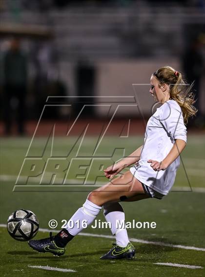 Thumbnail 2 in San Ramon Valley vs. Monte Vista (CIF NCS D1 Semifinals) photogallery.