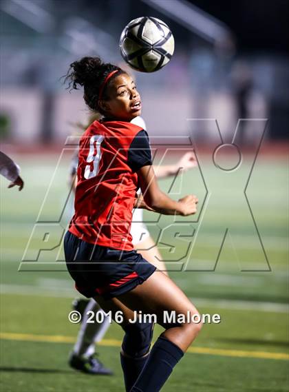 Thumbnail 3 in San Ramon Valley vs. Monte Vista (CIF NCS D1 Semifinals) photogallery.