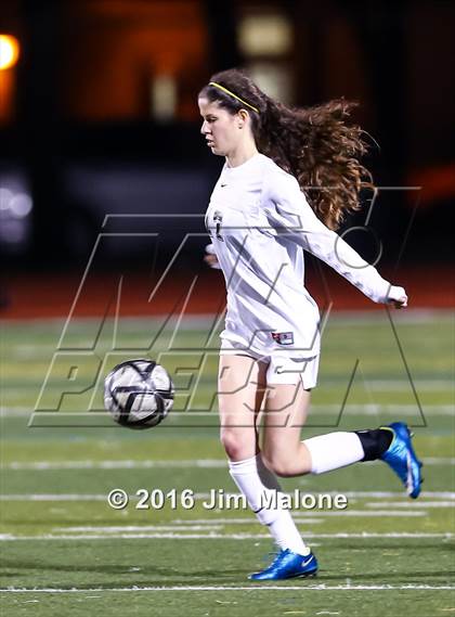 Thumbnail 1 in San Ramon Valley vs. Monte Vista (CIF NCS D1 Semifinals) photogallery.