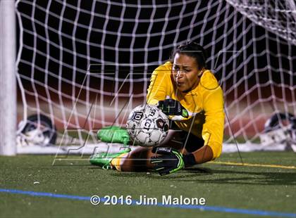 Thumbnail 3 in San Ramon Valley vs. Monte Vista (CIF NCS D1 Semifinals) photogallery.