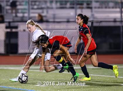 Thumbnail 1 in San Ramon Valley vs. Monte Vista (CIF NCS D1 Semifinals) photogallery.