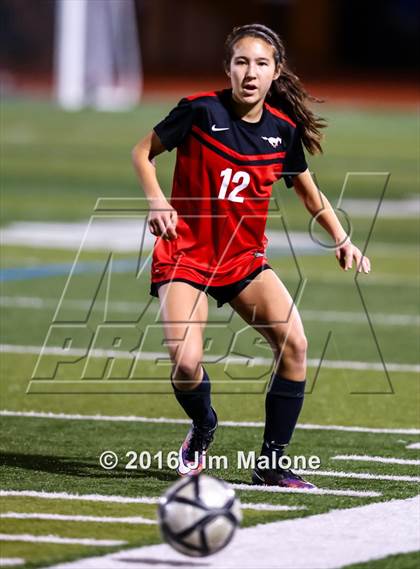 Thumbnail 1 in San Ramon Valley vs. Monte Vista (CIF NCS D1 Semifinals) photogallery.