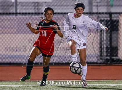 Thumbnail 3 in San Ramon Valley vs. Monte Vista (CIF NCS D1 Semifinals) photogallery.