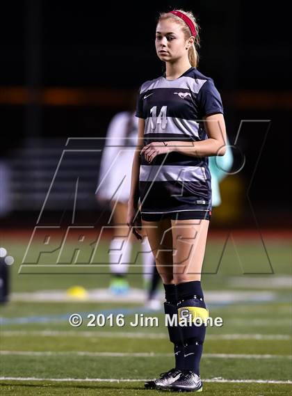 Thumbnail 3 in San Ramon Valley vs. Monte Vista (CIF NCS D1 Semifinals) photogallery.