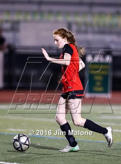 Thumbnail 3 in San Ramon Valley vs. Monte Vista (CIF NCS D1 Semifinals) photogallery.
