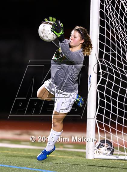Thumbnail 2 in San Ramon Valley vs. Monte Vista (CIF NCS D1 Semifinals) photogallery.
