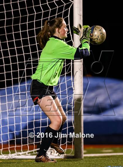 Thumbnail 1 in San Ramon Valley vs. Monte Vista (CIF NCS D1 Semifinals) photogallery.