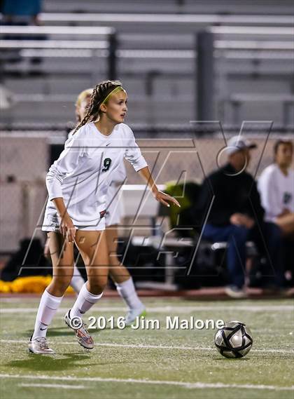 Thumbnail 3 in San Ramon Valley vs. Monte Vista (CIF NCS D1 Semifinals) photogallery.