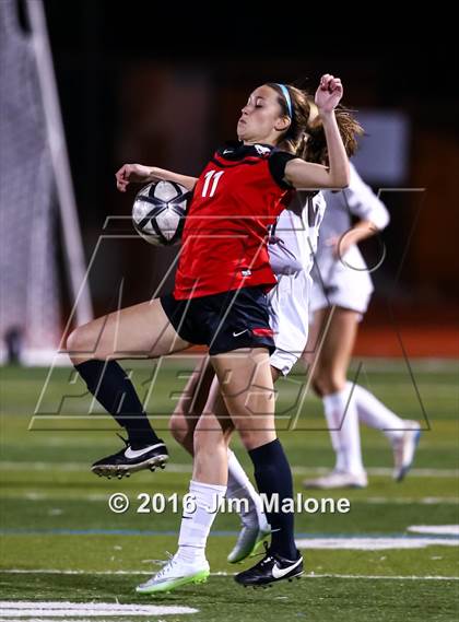 Thumbnail 2 in San Ramon Valley vs. Monte Vista (CIF NCS D1 Semifinals) photogallery.