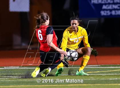 Thumbnail 1 in San Ramon Valley vs. Monte Vista (CIF NCS D1 Semifinals) photogallery.