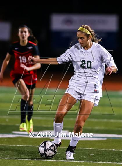 Thumbnail 2 in San Ramon Valley vs. Monte Vista (CIF NCS D1 Semifinals) photogallery.