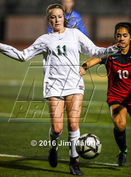 Thumbnail 2 in San Ramon Valley vs. Monte Vista (CIF NCS D1 Semifinals) photogallery.