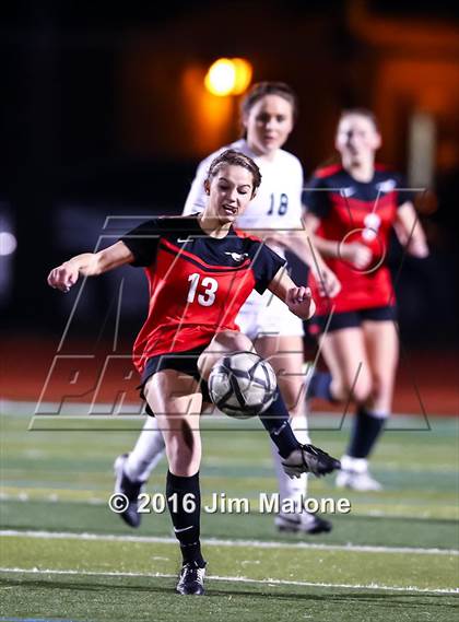 Thumbnail 1 in San Ramon Valley vs. Monte Vista (CIF NCS D1 Semifinals) photogallery.