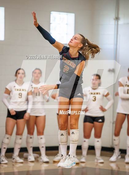 Thumbnail 1 in Harrisburg vs. Redwood (Durango Fall Classic) photogallery.