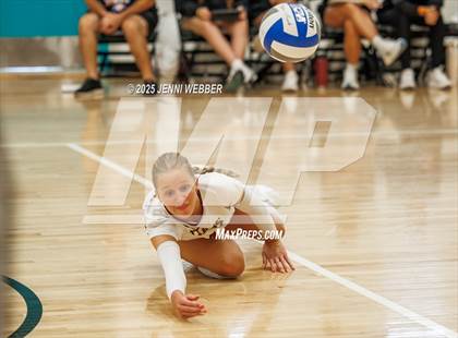 Thumbnail 3 in Harrisburg vs. Redwood (Durango Fall Classic) photogallery.