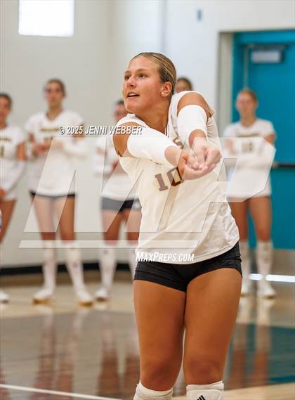 Thumbnail 3 in Harrisburg vs. Redwood (Durango Fall Classic) photogallery.