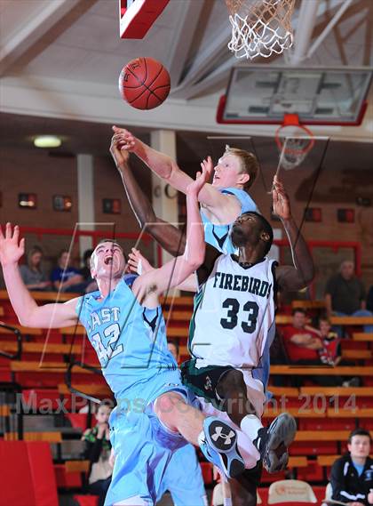 Thumbnail 2 in Shawnee Mission East vs Lawrence Free State (McPherson Invitational Championship) photogallery.