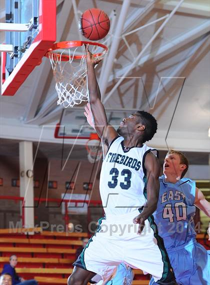 Thumbnail 3 in Shawnee Mission East vs Lawrence Free State (McPherson Invitational Championship) photogallery.