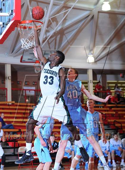 Thumbnail 3 in Shawnee Mission East vs Lawrence Free State (McPherson Invitational Championship) photogallery.