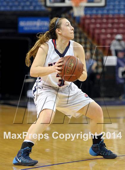 Thumbnail 1 in Justin-Siena vs. Sierra Canyon (CIF State D4 Final) photogallery.
