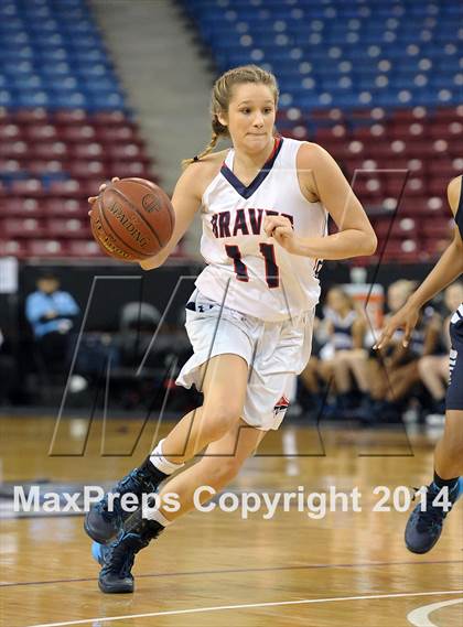 Thumbnail 1 in Justin-Siena vs. Sierra Canyon (CIF State D4 Final) photogallery.