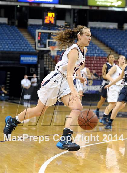Thumbnail 2 in Justin-Siena vs. Sierra Canyon (CIF State D4 Final) photogallery.
