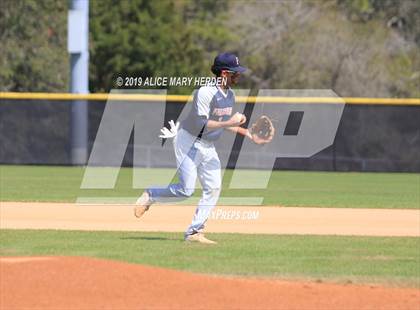 Thumbnail 1 in Weeki Wachee vs Fivay (Farm Bureau Classic) photogallery.