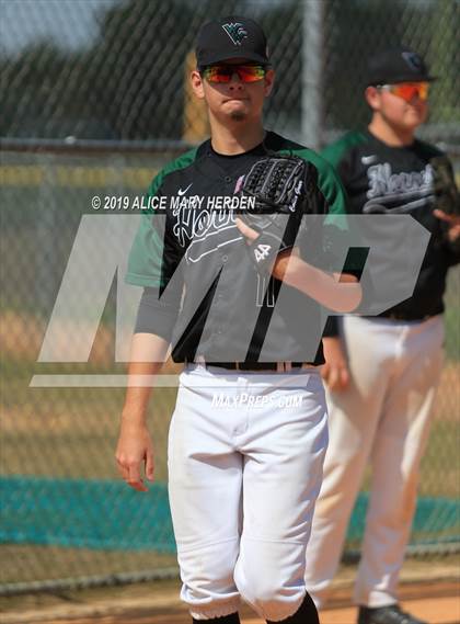 Thumbnail 2 in Weeki Wachee vs Fivay (Farm Bureau Classic) photogallery.