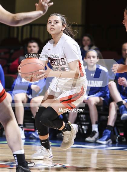 Thumbnail 3 in Haldane vs. Tuckahoe (Section 1 Class C Final) photogallery.