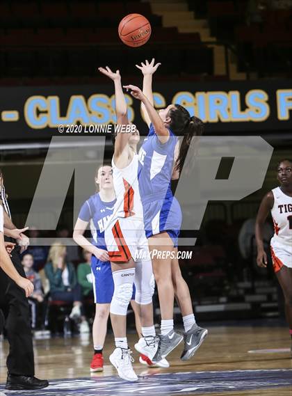 Thumbnail 2 in Haldane vs. Tuckahoe (Section 1 Class C Final) photogallery.