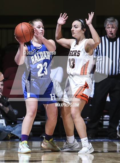 Thumbnail 2 in Haldane vs. Tuckahoe (Section 1 Class C Final) photogallery.