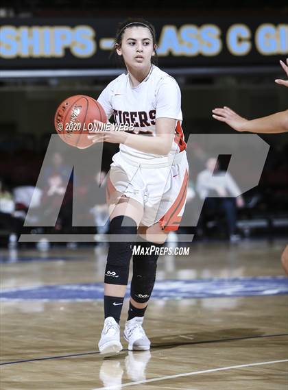 Thumbnail 2 in Haldane vs. Tuckahoe (Section 1 Class C Final) photogallery.