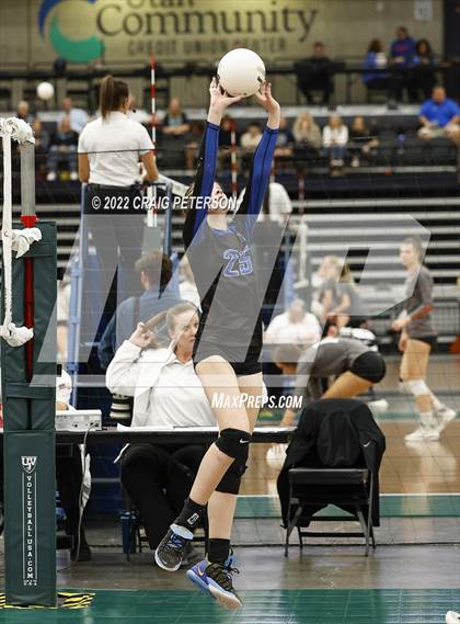 Thumbnail 3 in Pleasant Grove vs. Mountain Ridge (UHSAA 6A Quarterfinal) photogallery.