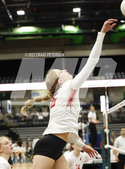 Thumbnail 1 in Pleasant Grove vs. Mountain Ridge (UHSAA 6A Quarterfinal) photogallery.