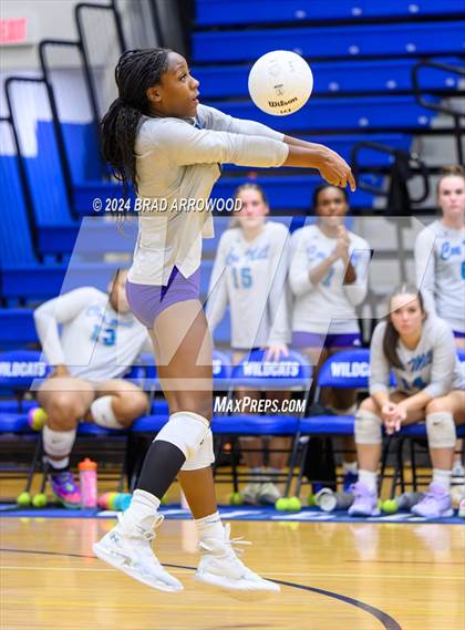 Thumbnail 2 in Cox Mill @ Lake Norman photogallery.