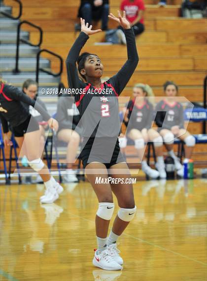 Thumbnail 1 in Mayde Creek vs. Fort Bend Travis (CFISD/Katy Classic) photogallery.