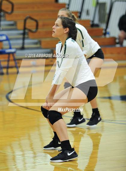 Thumbnail 1 in Mayde Creek vs. Fort Bend Travis (CFISD/Katy Classic) photogallery.