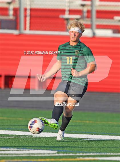 Thumbnail 3 in Lake Zurich @ Glenbrook North photogallery.