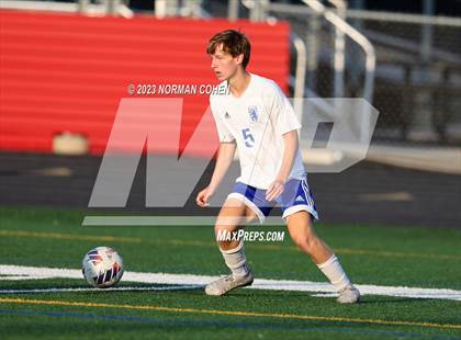 Thumbnail 1 in Lake Zurich @ Glenbrook North photogallery.