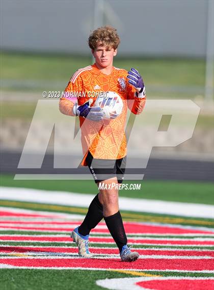 Thumbnail 3 in Lake Zurich @ Glenbrook North photogallery.