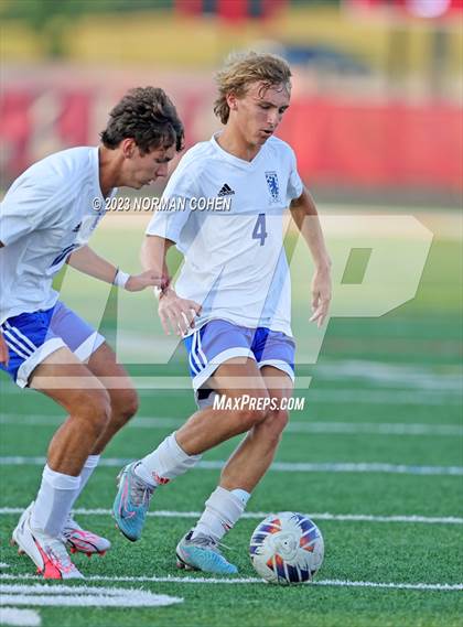 Thumbnail 3 in Lake Zurich @ Glenbrook North photogallery.