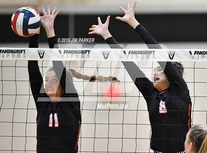 Thumbnail 1 in Vista Ridge @ Vandegrift photogallery.