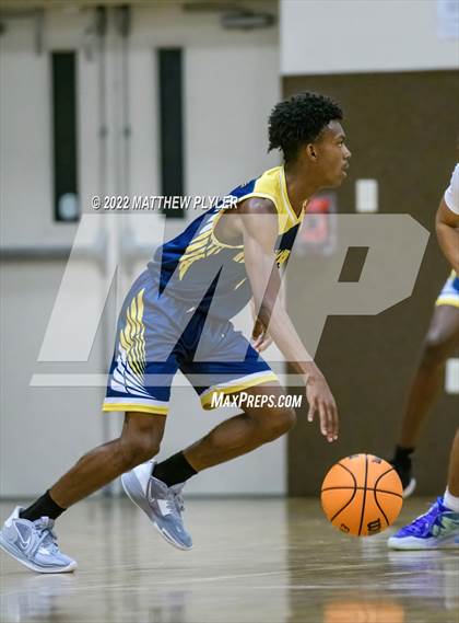 Thumbnail 3 in Northwood Temple Academy vs. Heirway Christian Academy (Isaac Levy Veterans Day Tournament) photogallery.