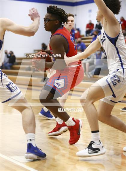 Thumbnail 2 in Madison Central @ Covington Catholic photogallery.