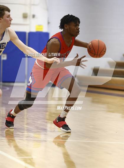 Thumbnail 1 in Madison Central @ Covington Catholic photogallery.