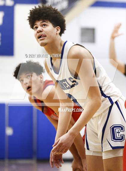 Thumbnail 3 in Madison Central @ Covington Catholic photogallery.