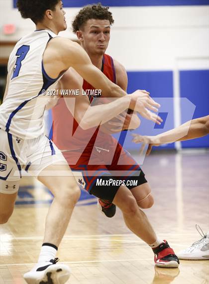 Thumbnail 3 in Madison Central @ Covington Catholic photogallery.